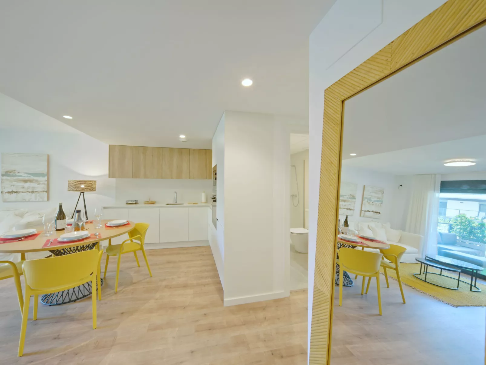 Essential Javea-Inside