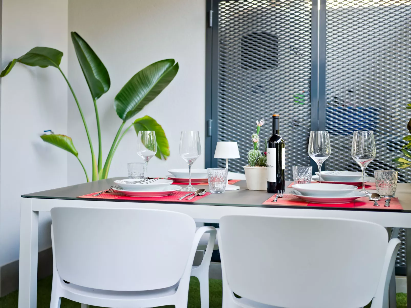 Essential Javea-Inside