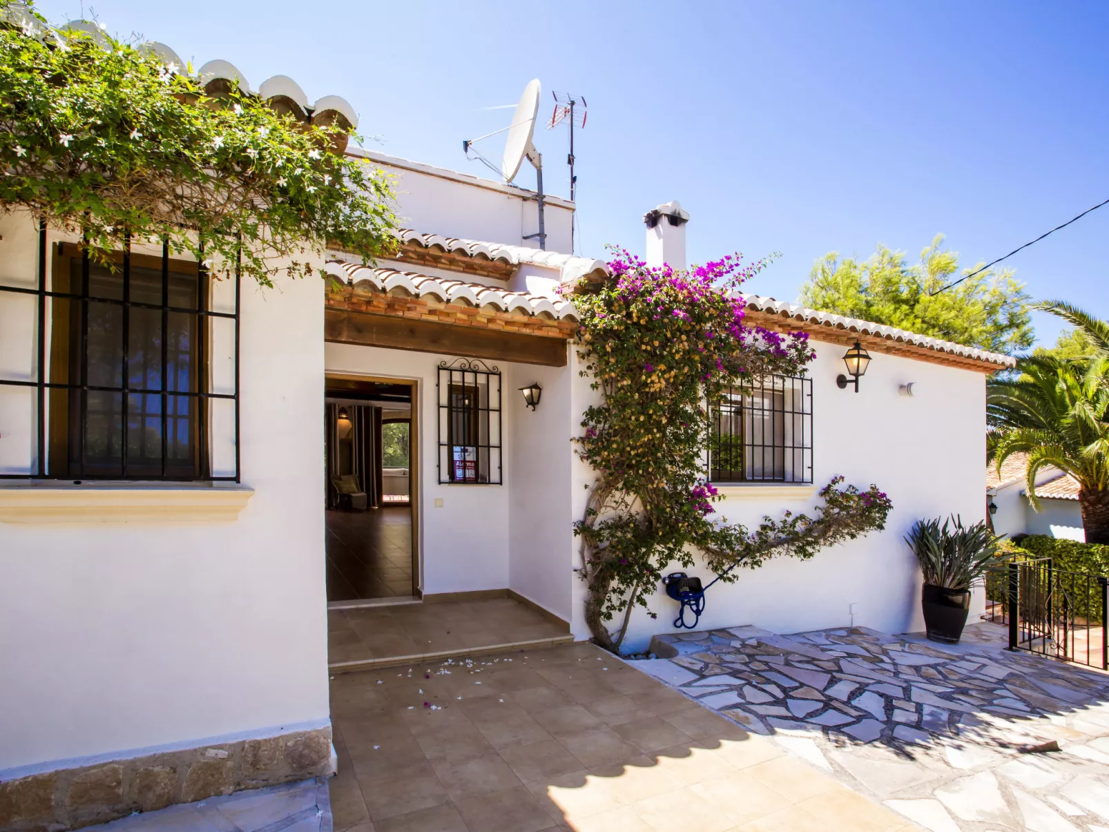 Villa Rubi-Outside