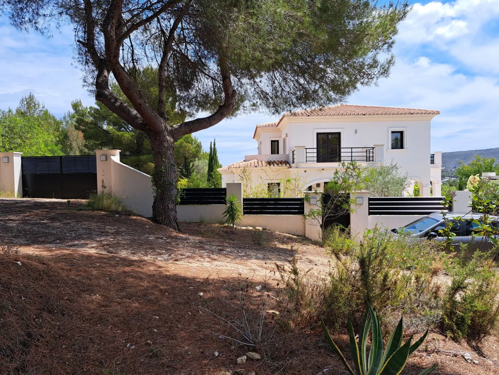 Villa Almandrina-Outside