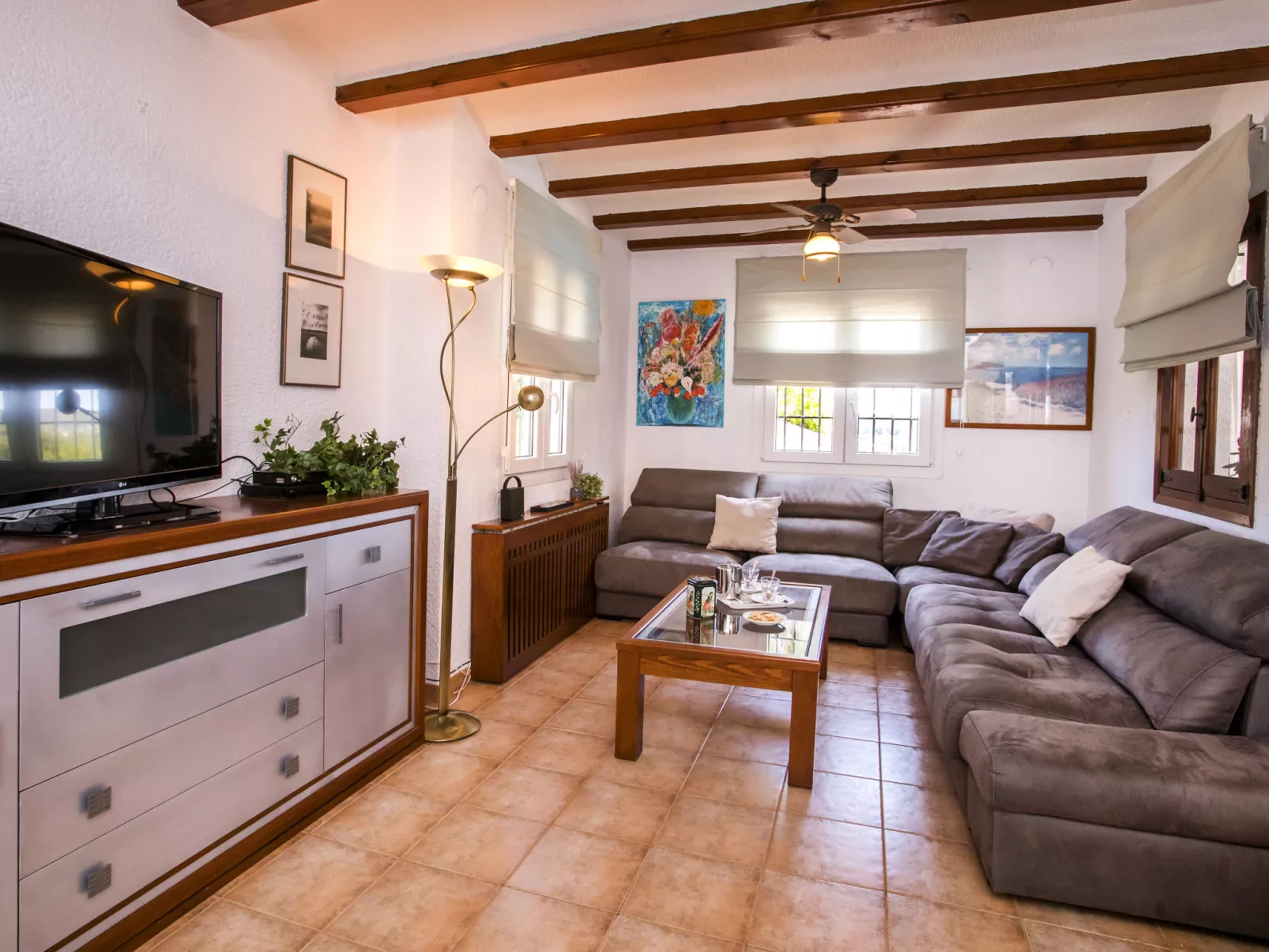 Villa La Esquina-Inside