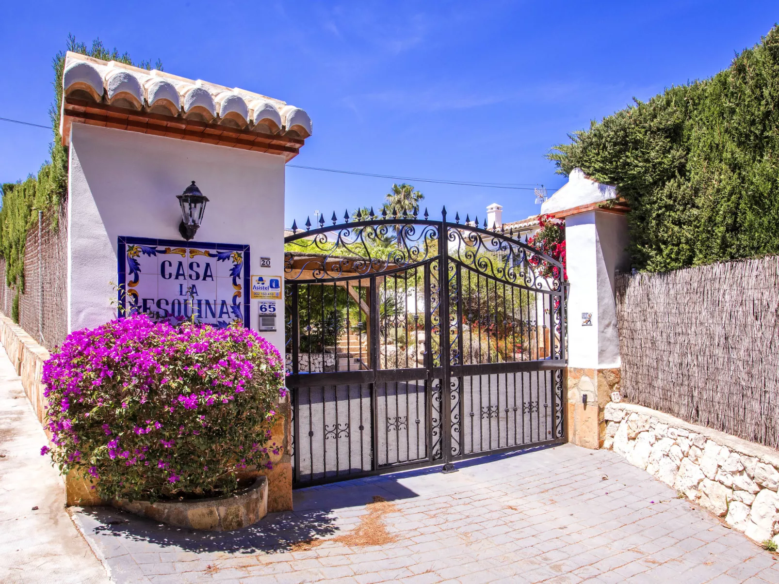 Villa La Esquina-Outside