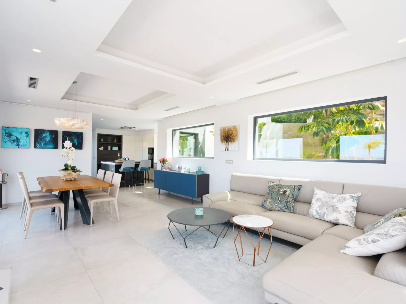 Villa Adonia-Inside