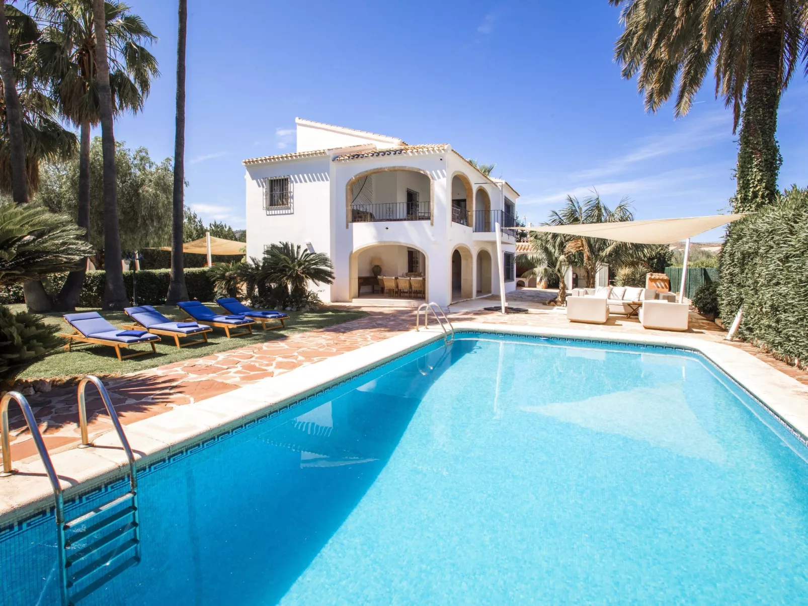 Villa Morers Plus-Outside