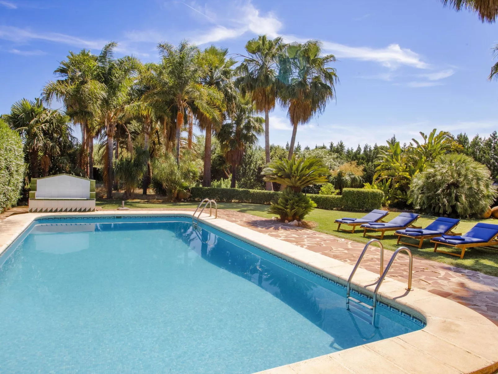 Villa Morers Plus-Outside