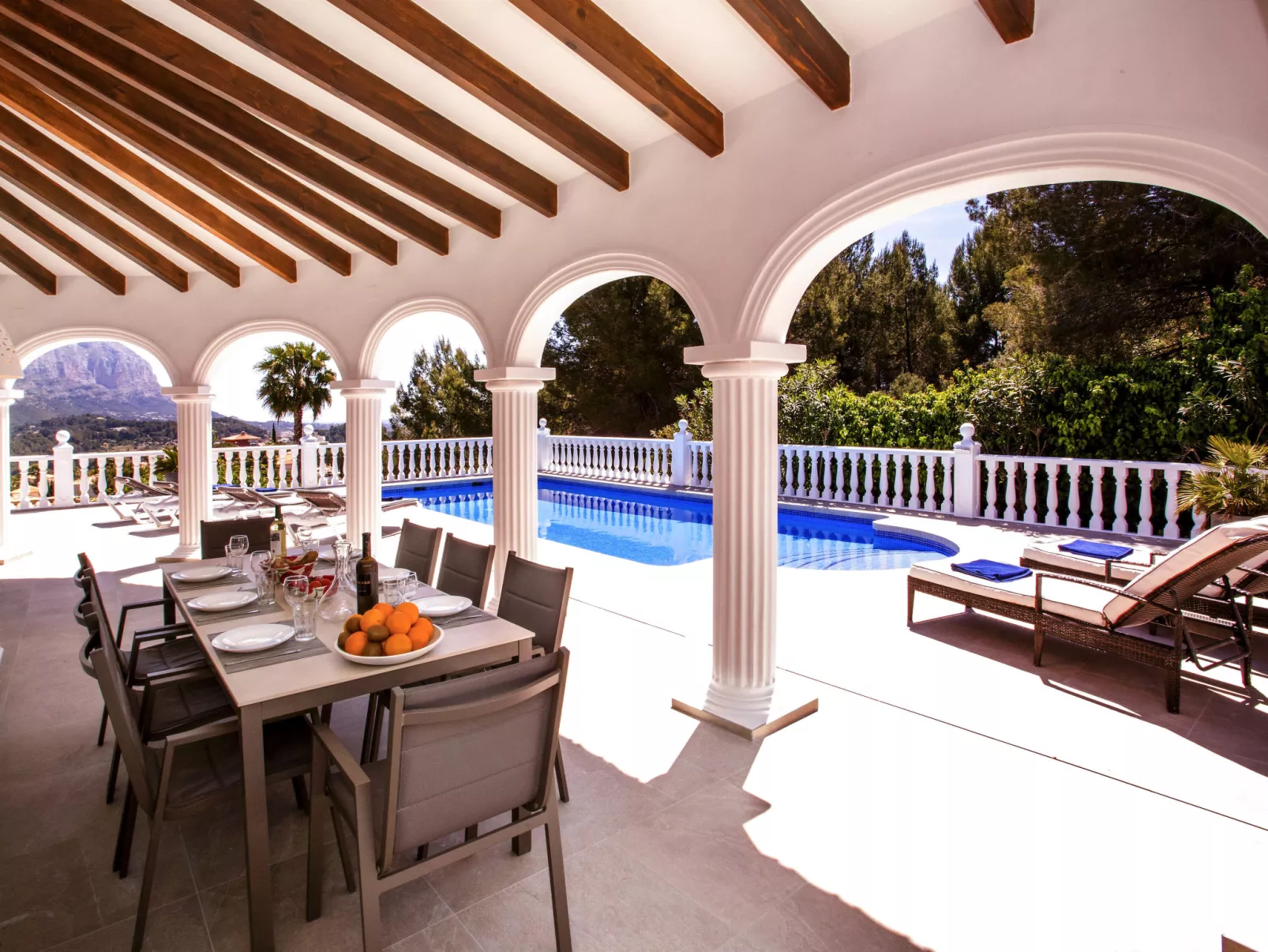 Villa Alta Vista-Outside