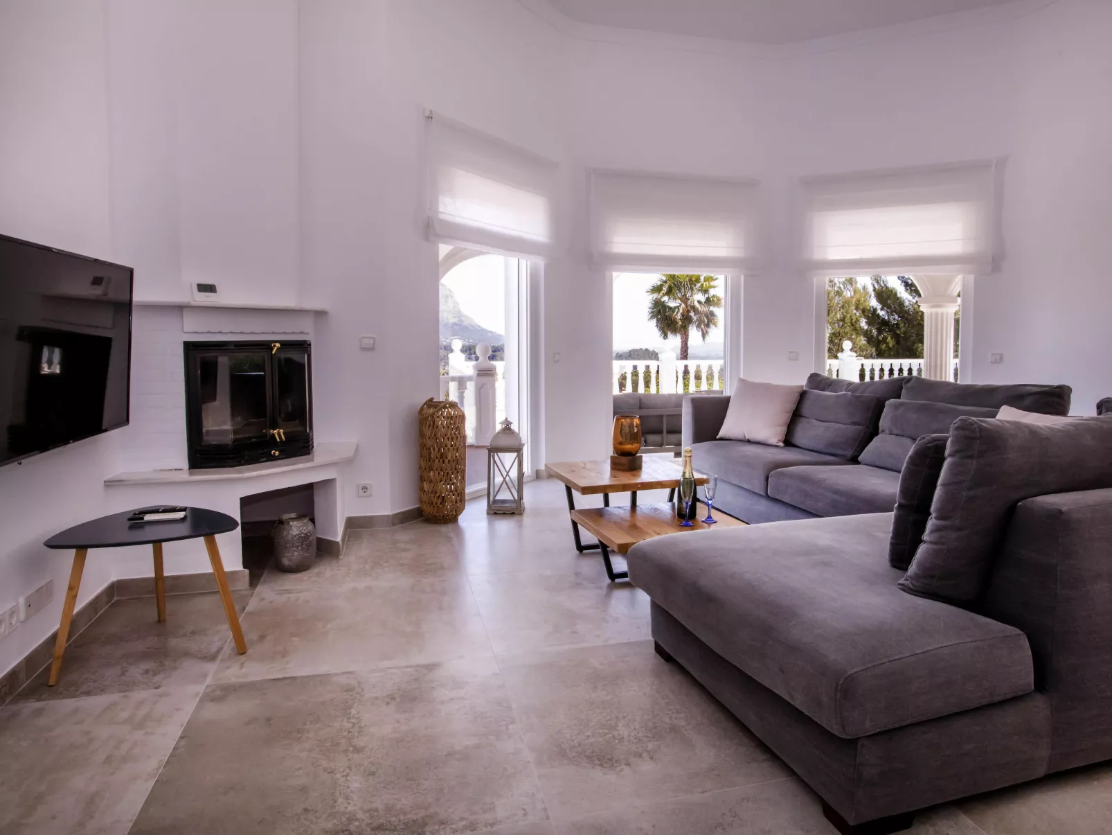 Villa Alta Vista-Inside