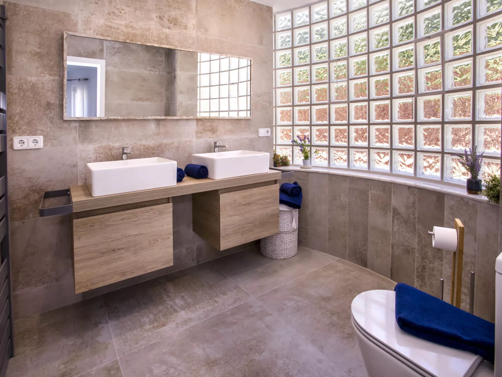 Villa Alta Vista-Inside