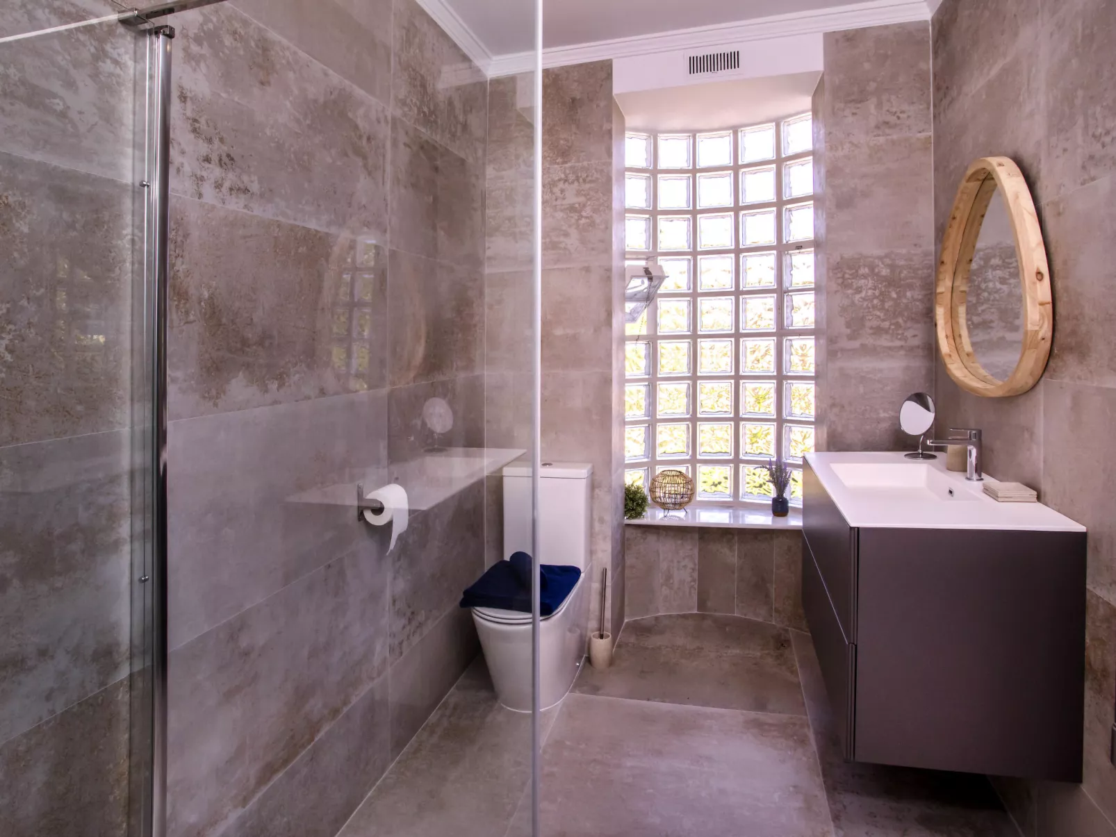 Villa Alta Vista-Inside