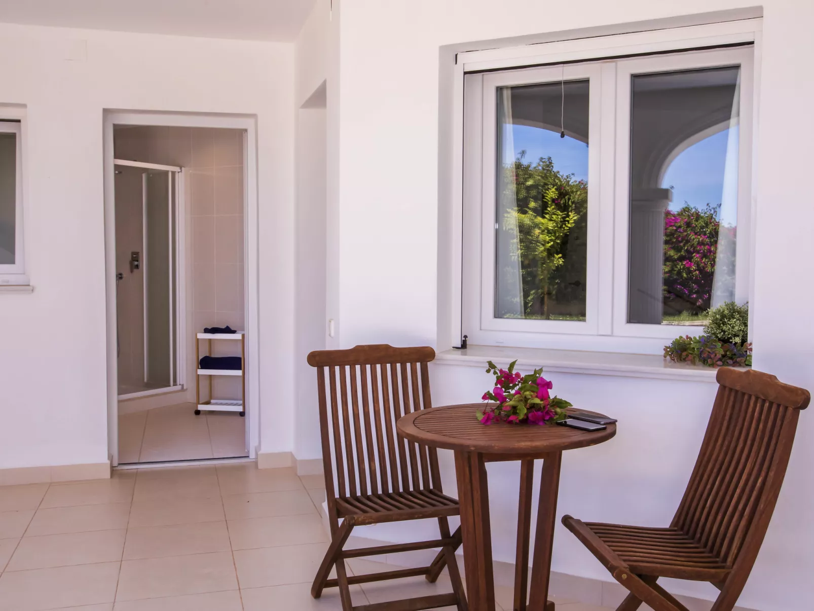 Villa Alta Vista-Inside