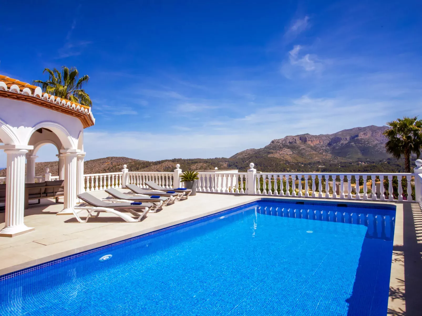 Villa Alta Vista-Outside