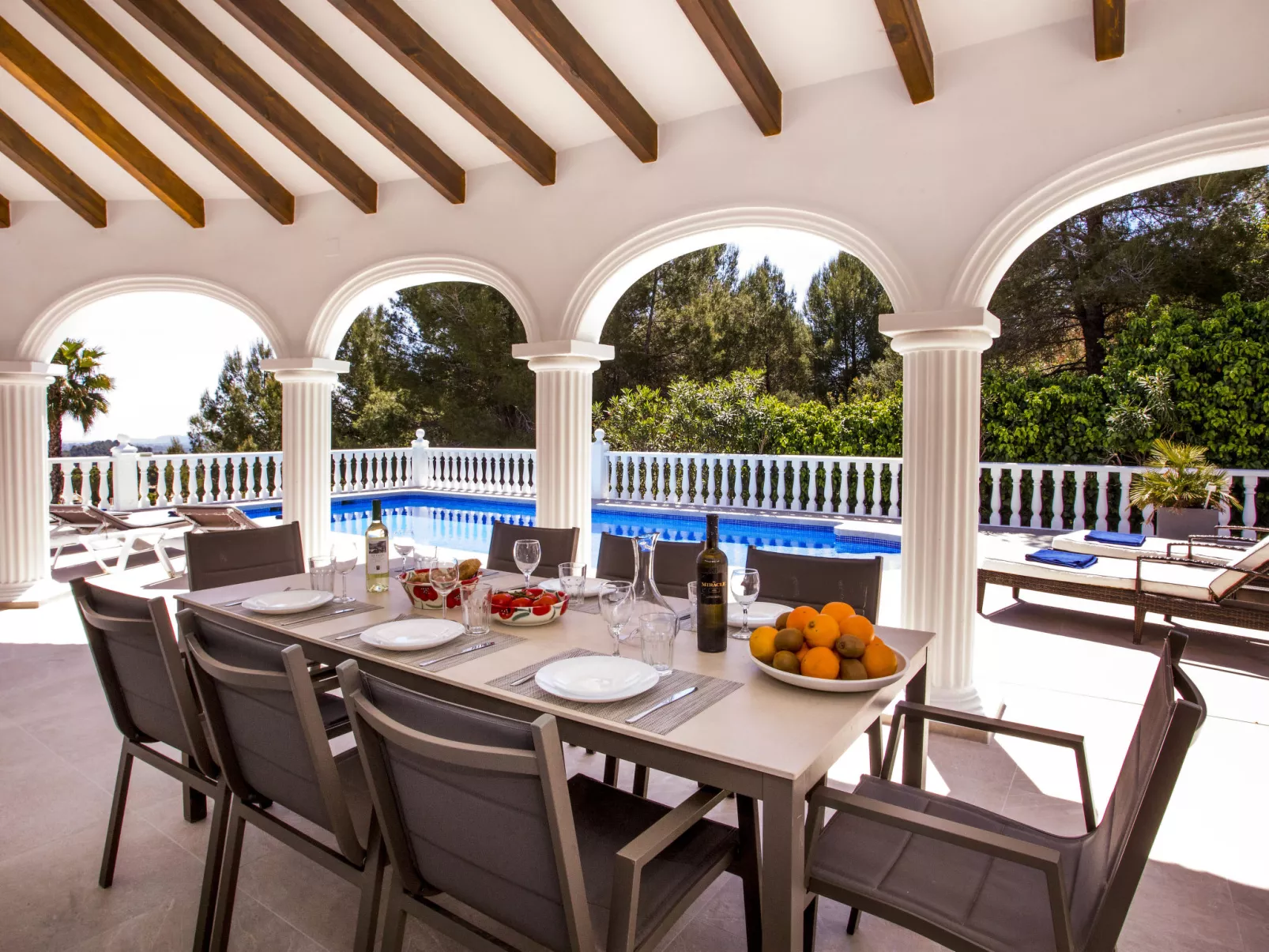 Villa Alta Vista-Inside