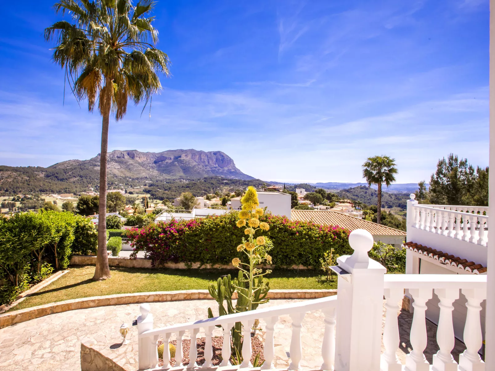 Villa Alta Vista-Outside