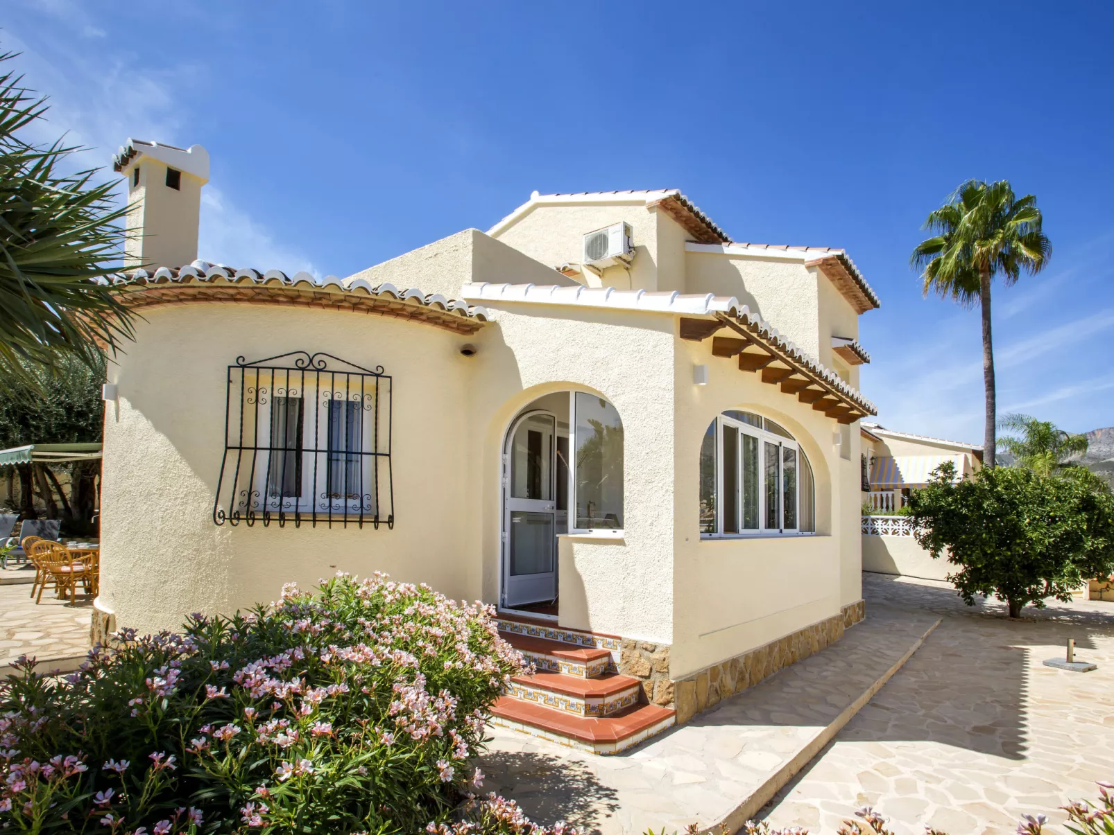 Villa Passera-Outside