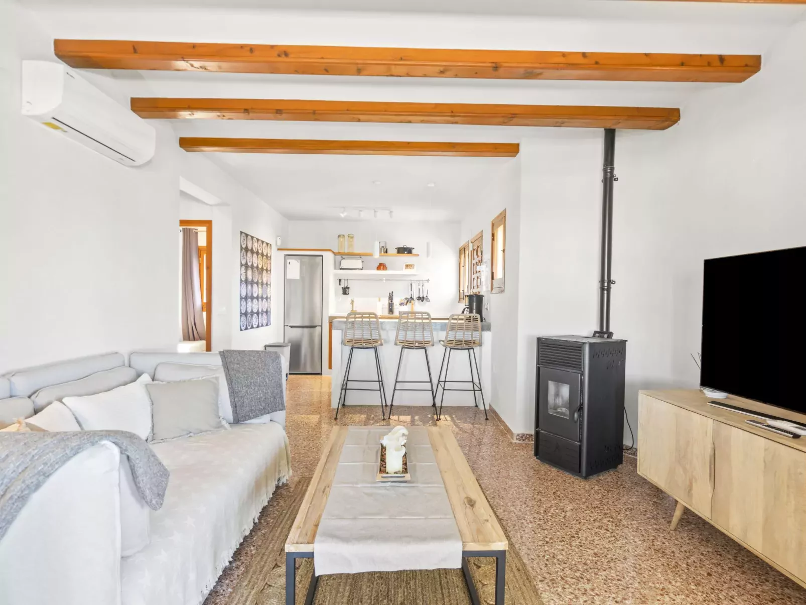 Casa Xirimoia-Inside