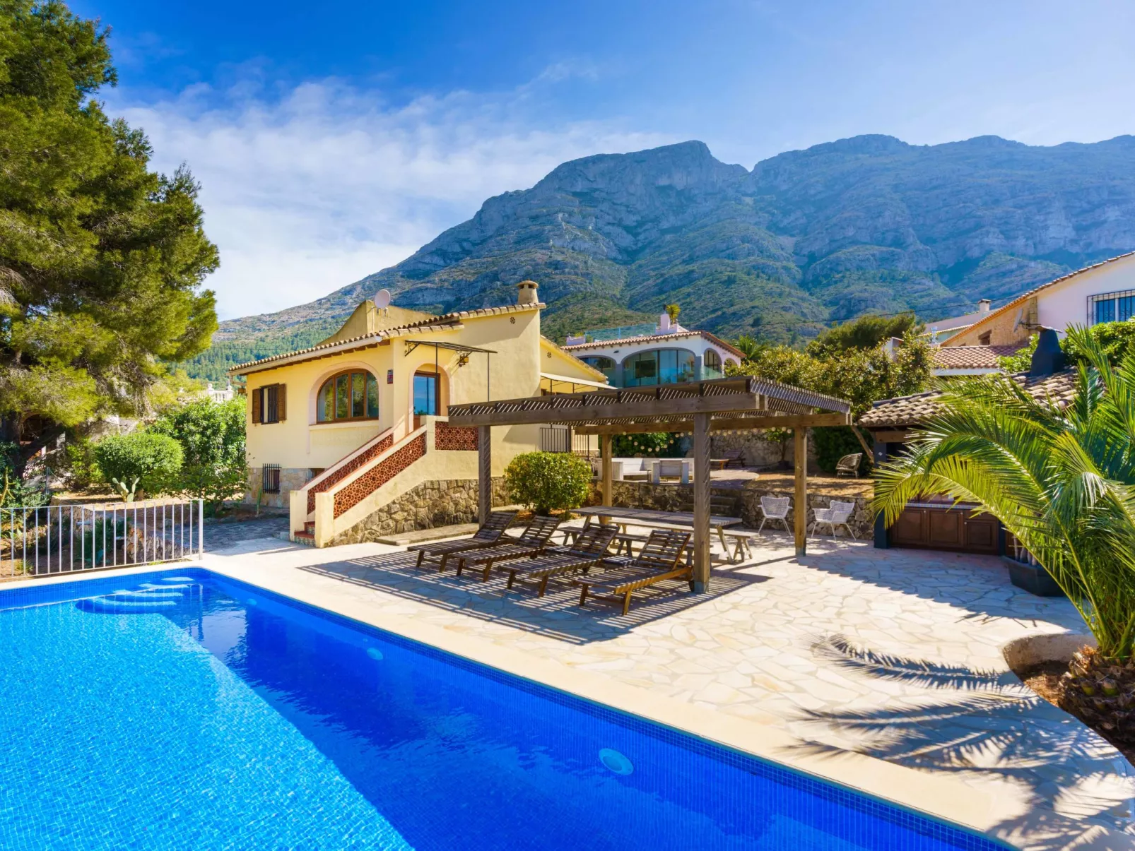 Casa Xirimoia-Outside