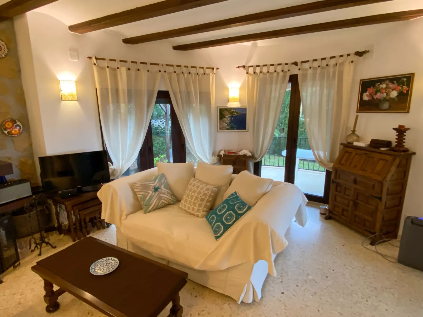 Villa Fili-Inside