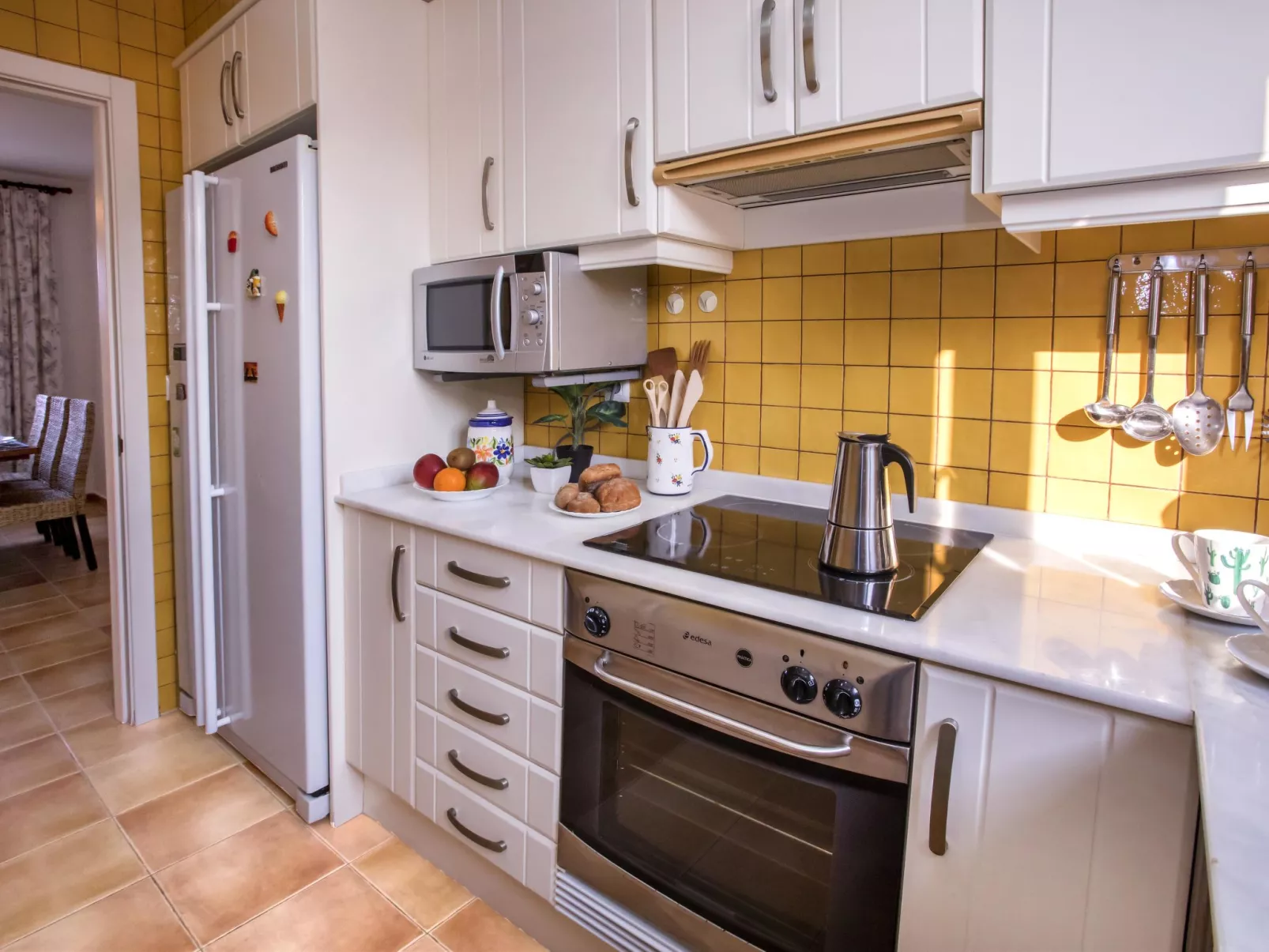 Casa Larauri Oliva Nova-Inside