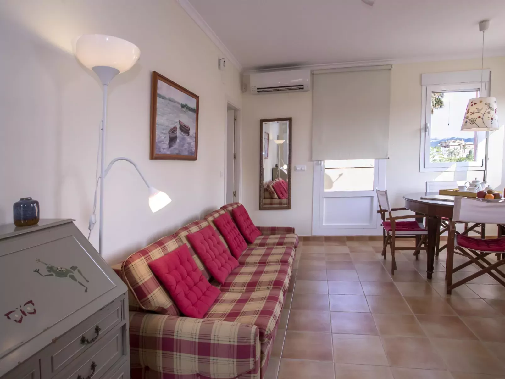 Casa Larauri Oliva Nova-Inside