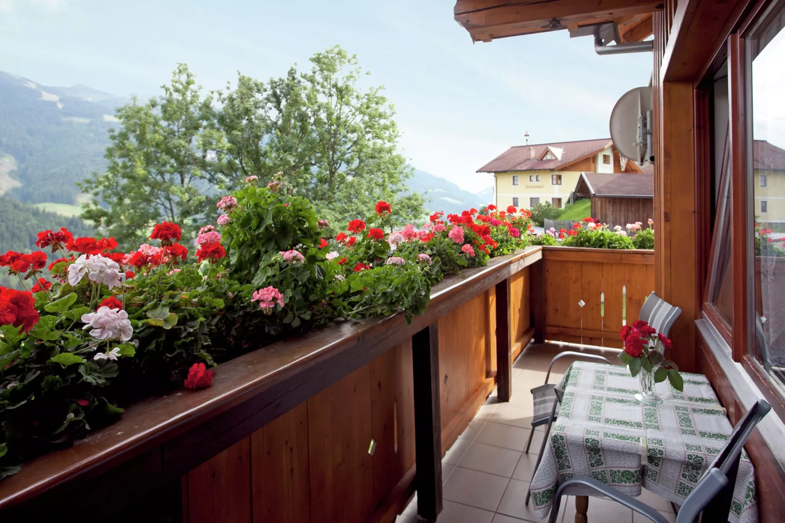 Mohr-Terrace balcony