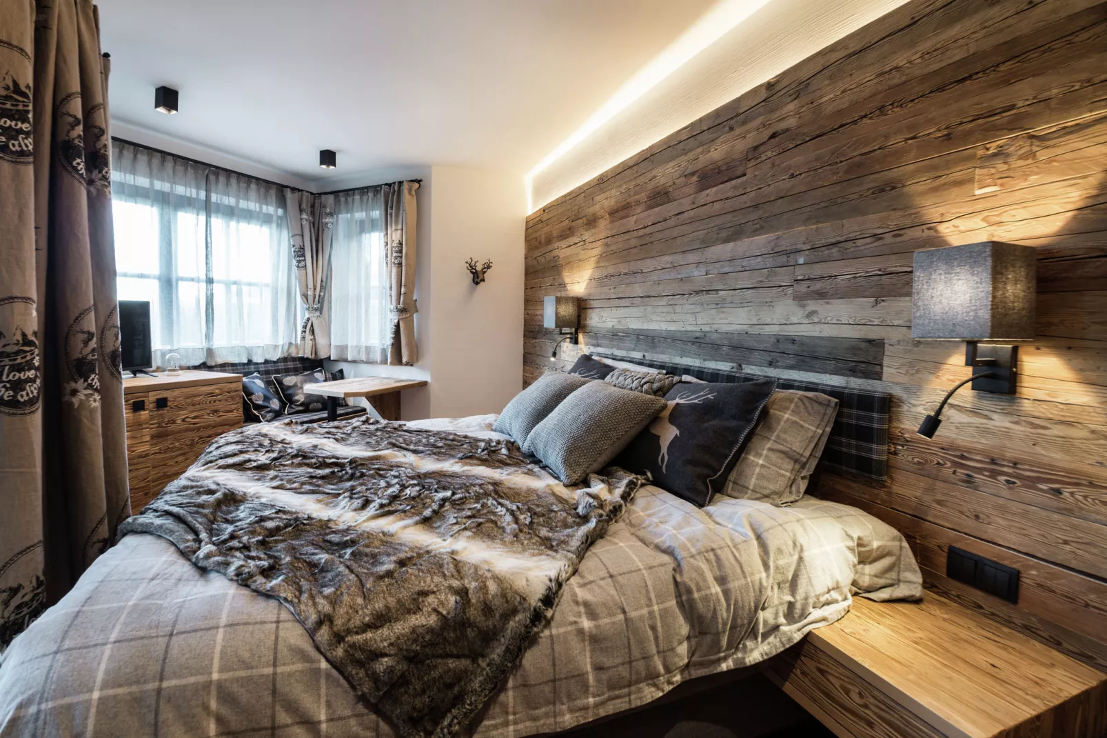 Chalet Lodge of Joy-Bedroom