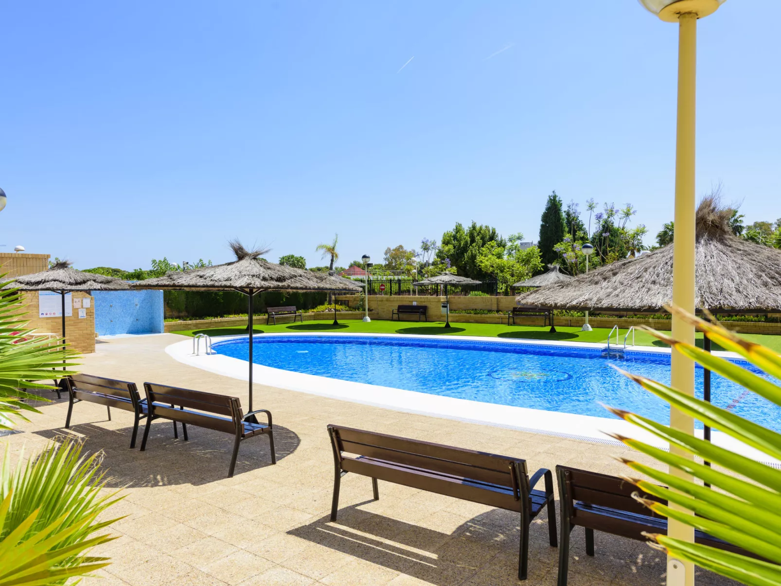 Costa Azahar II-Outside