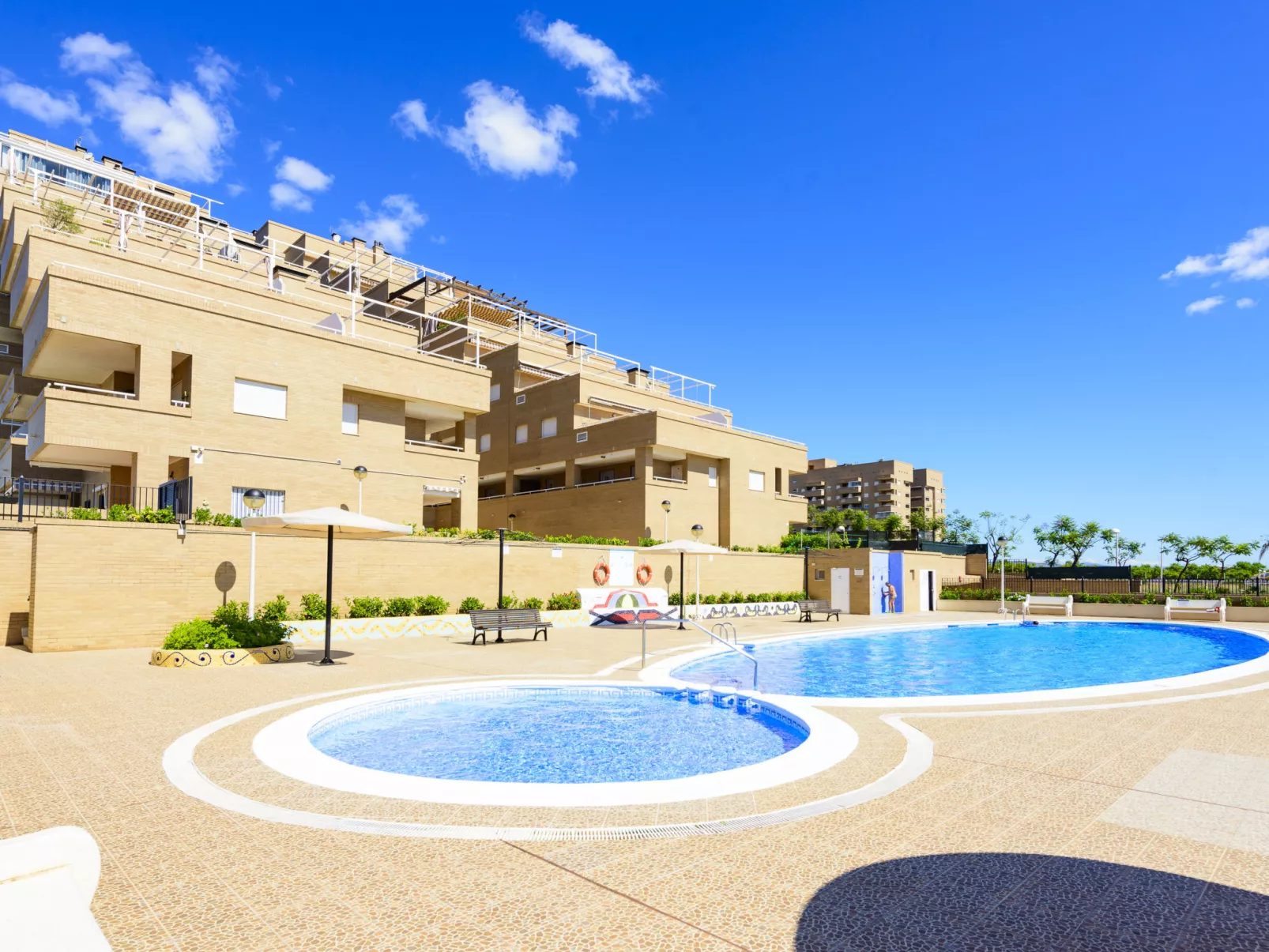 Jardines del Mar I-Outside