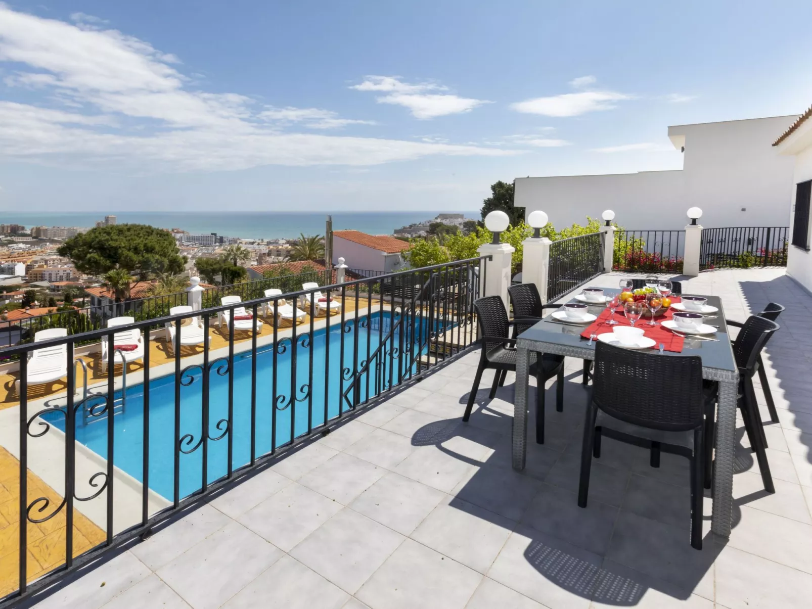 Villa Cuba-Outside