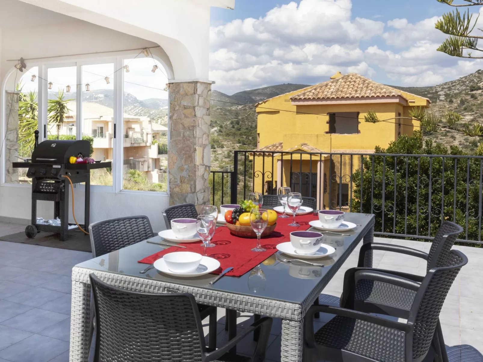Villa Cuba-Outside