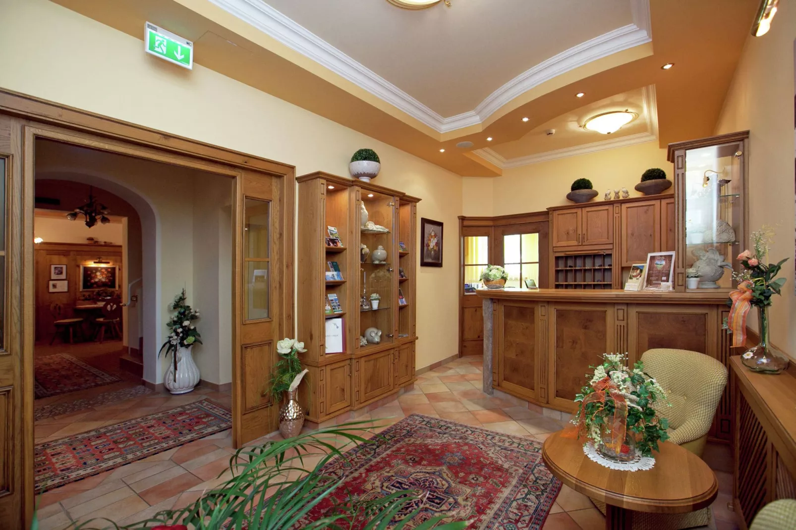 Wellness-Aparthotel-Kleinarl-Empfangshalle