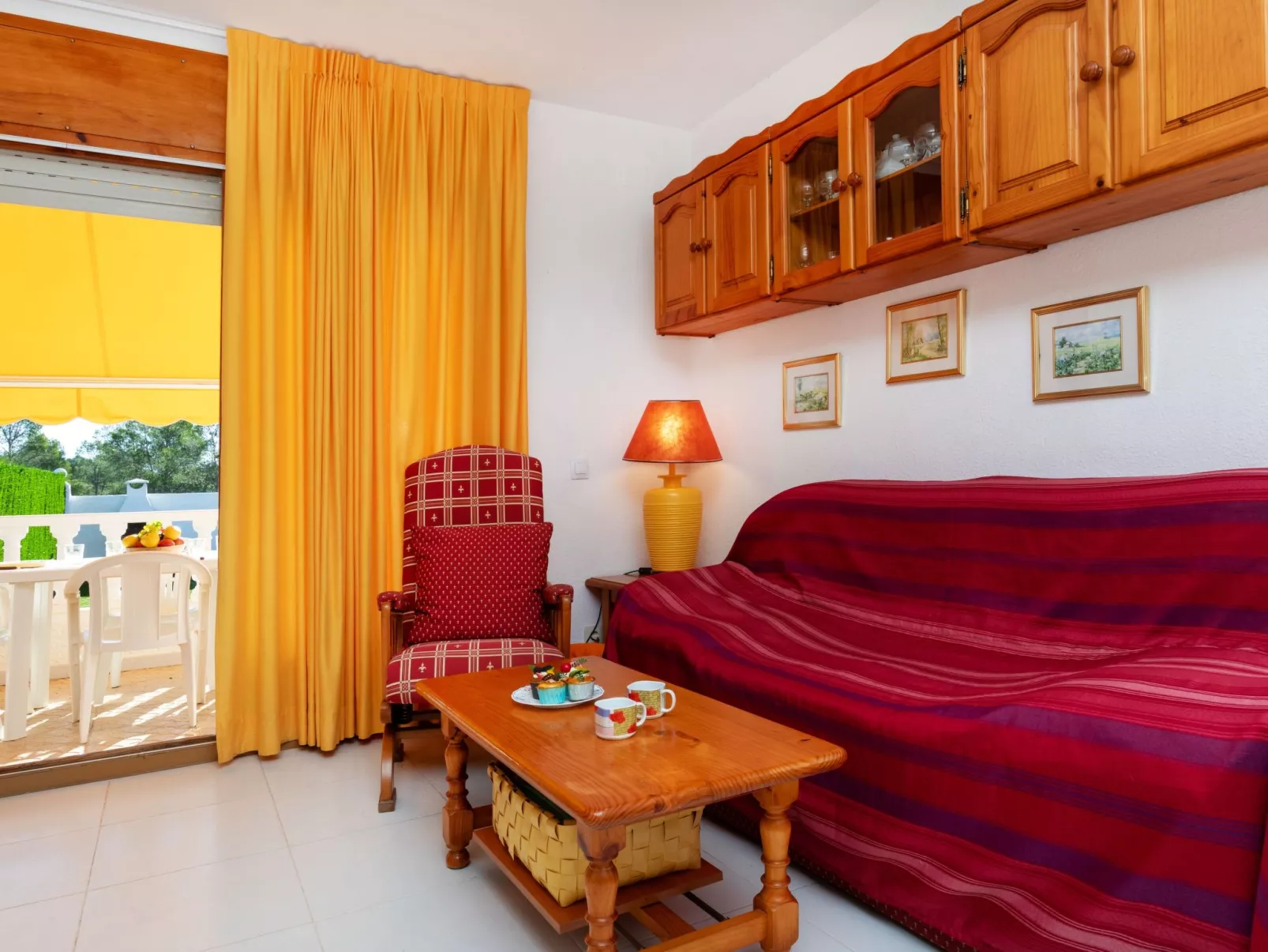 Montalt IX-Inside