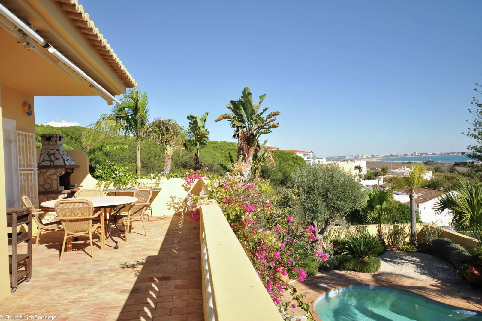 Quinta da Praia-Aussicht Sommer