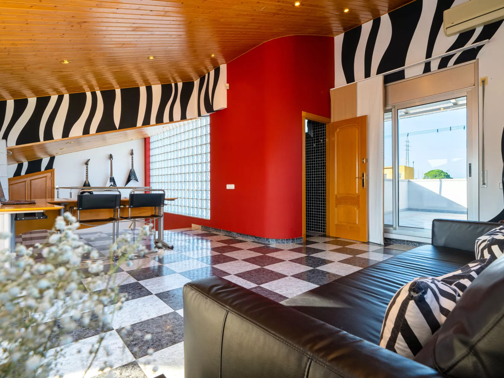 Villa Luxury Rock Tirri-Inside
