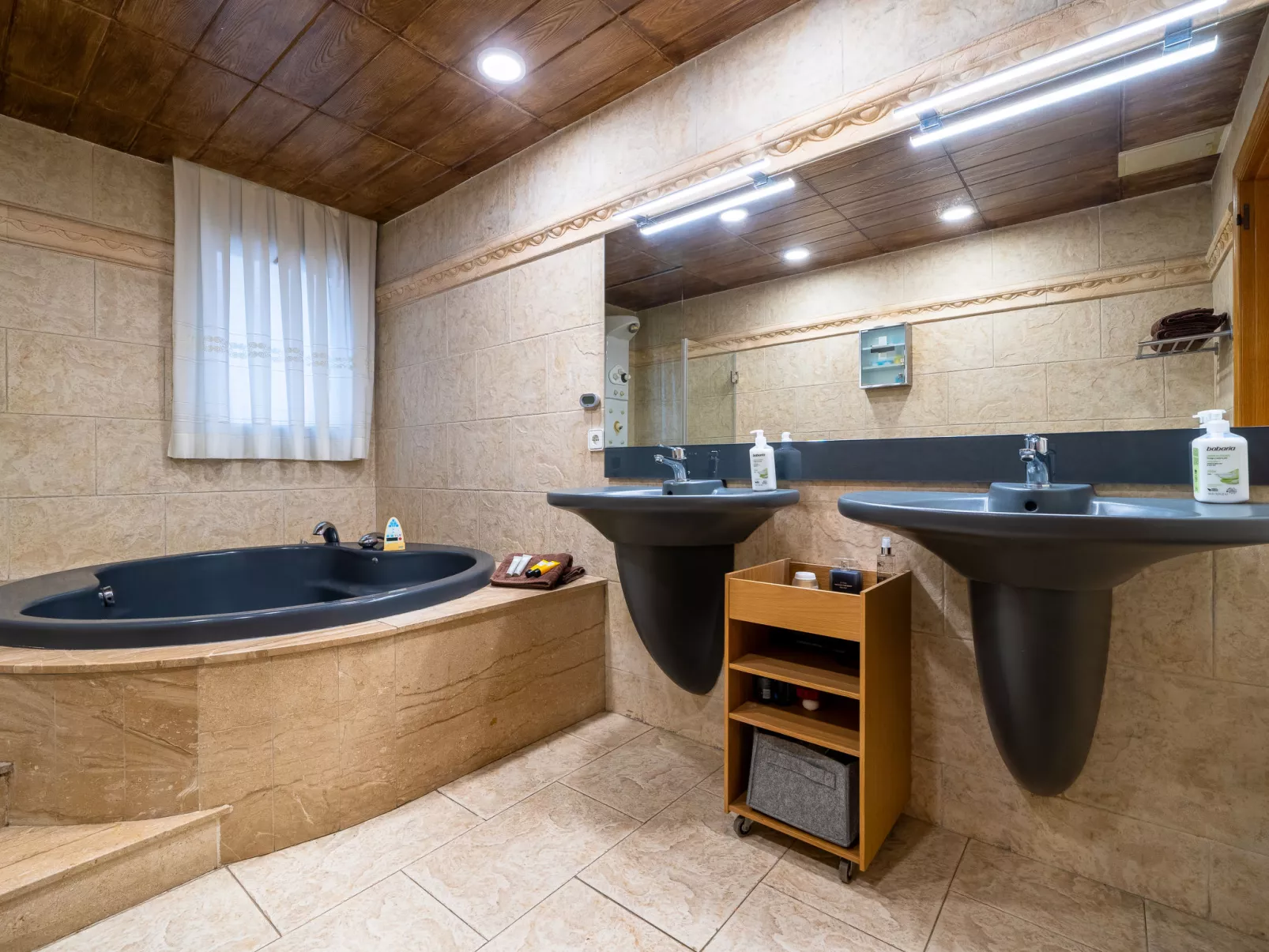 Villa Luxury Rock Tirri-Inside