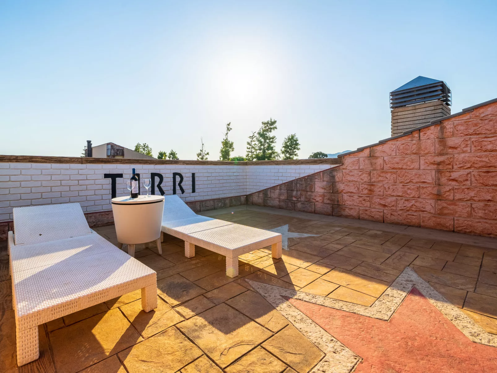 Villa Luxury Rock Tirri-Outside