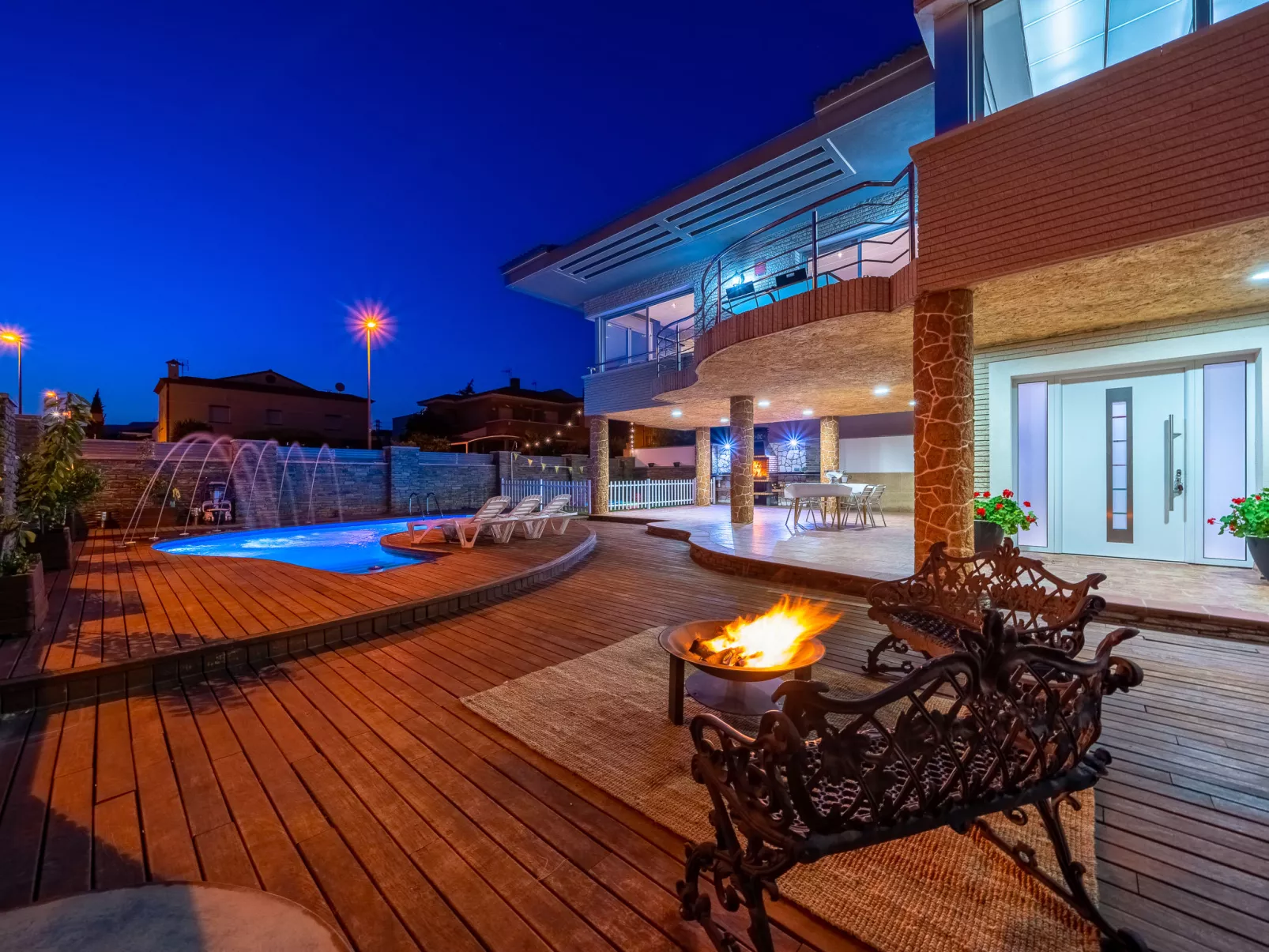 Villa Luxury Rock Tirri-Outside