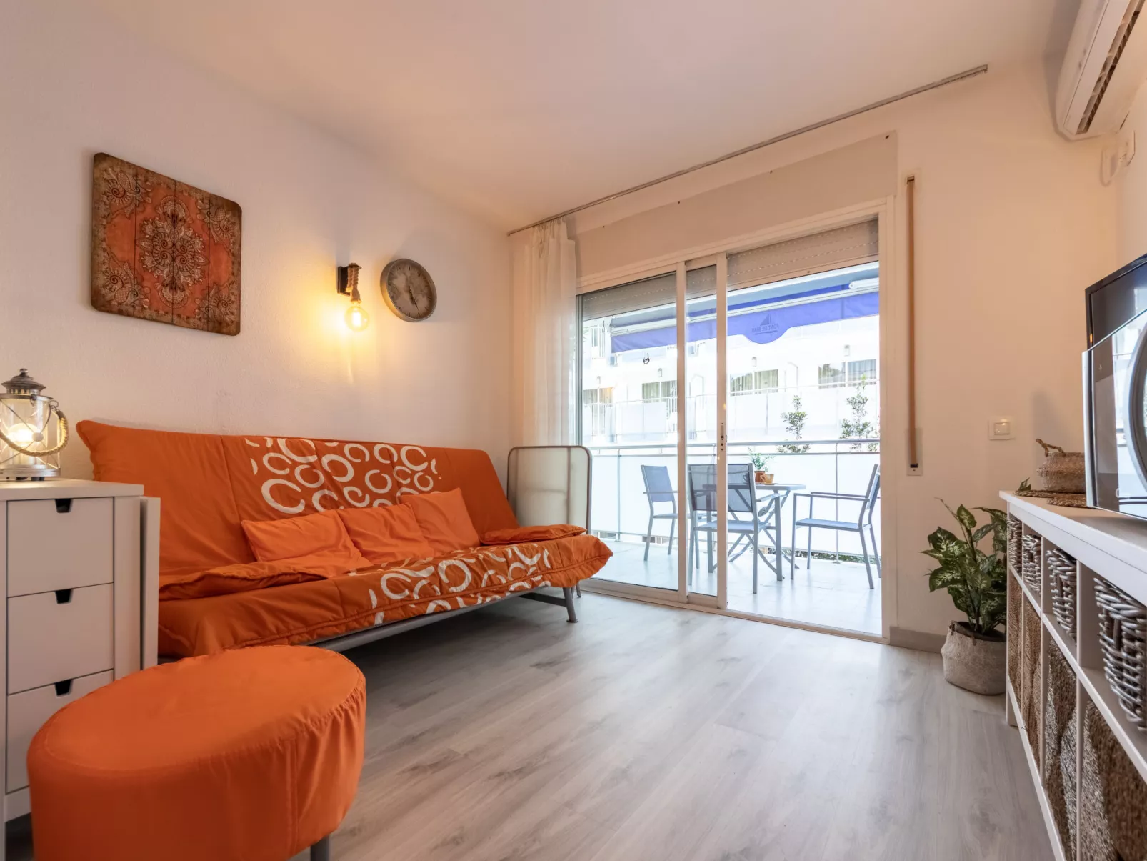 Calafont-Inside