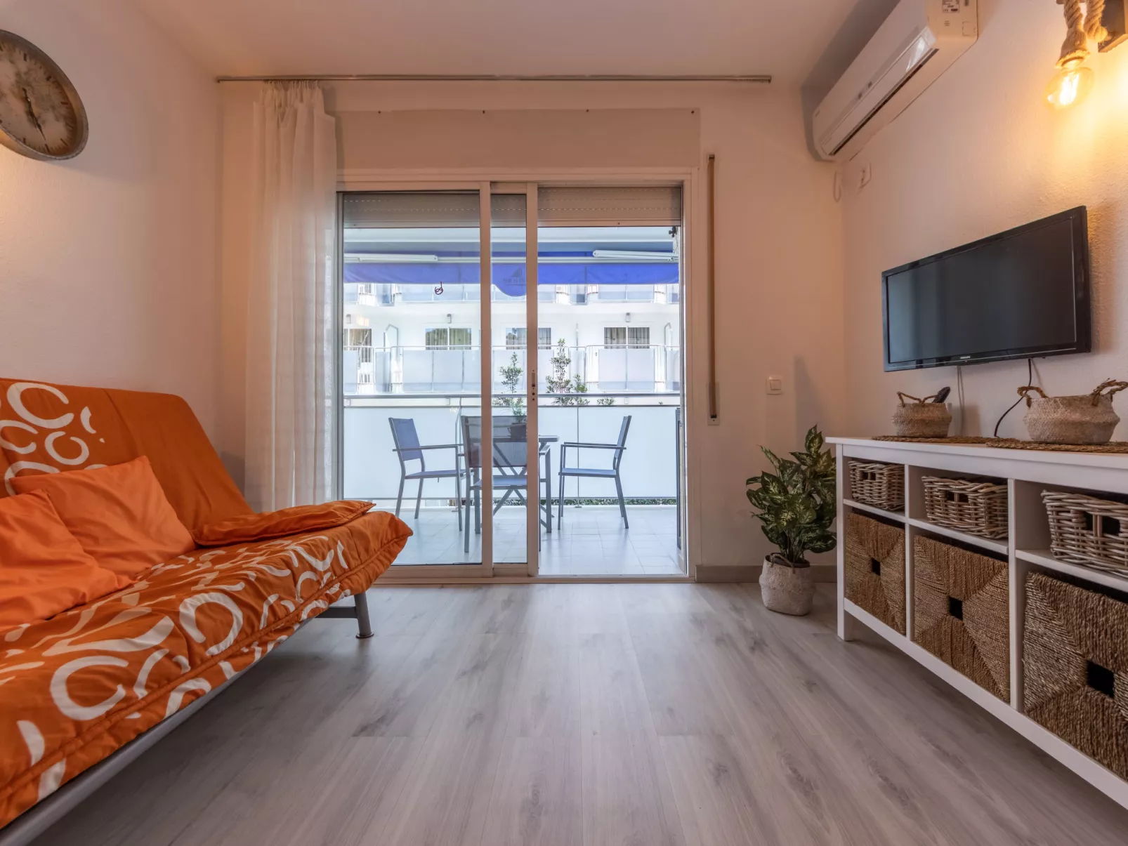 Calafont-Inside
