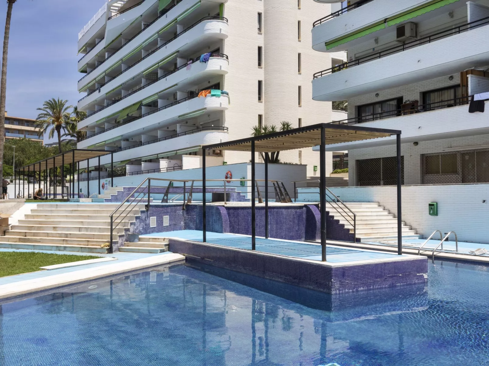 Riviera Park J 22 - Outside