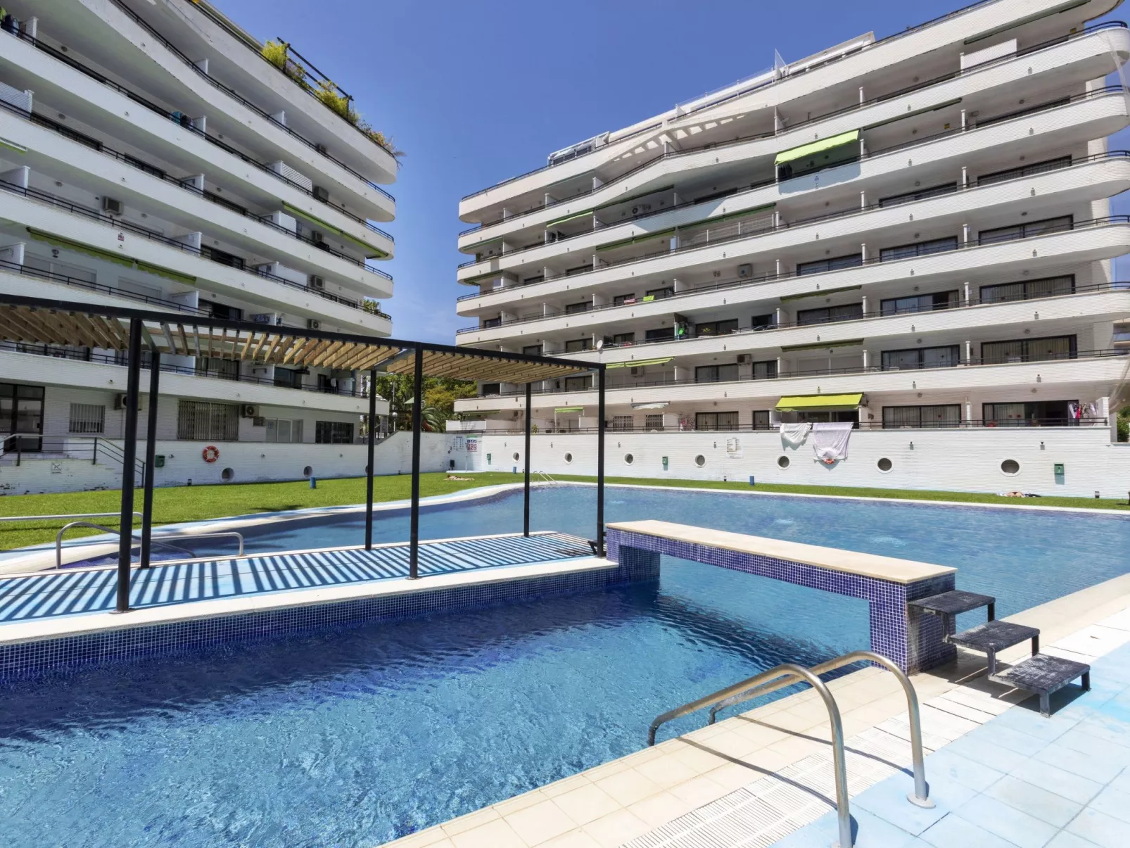 Riviera Park J 22 - Outside