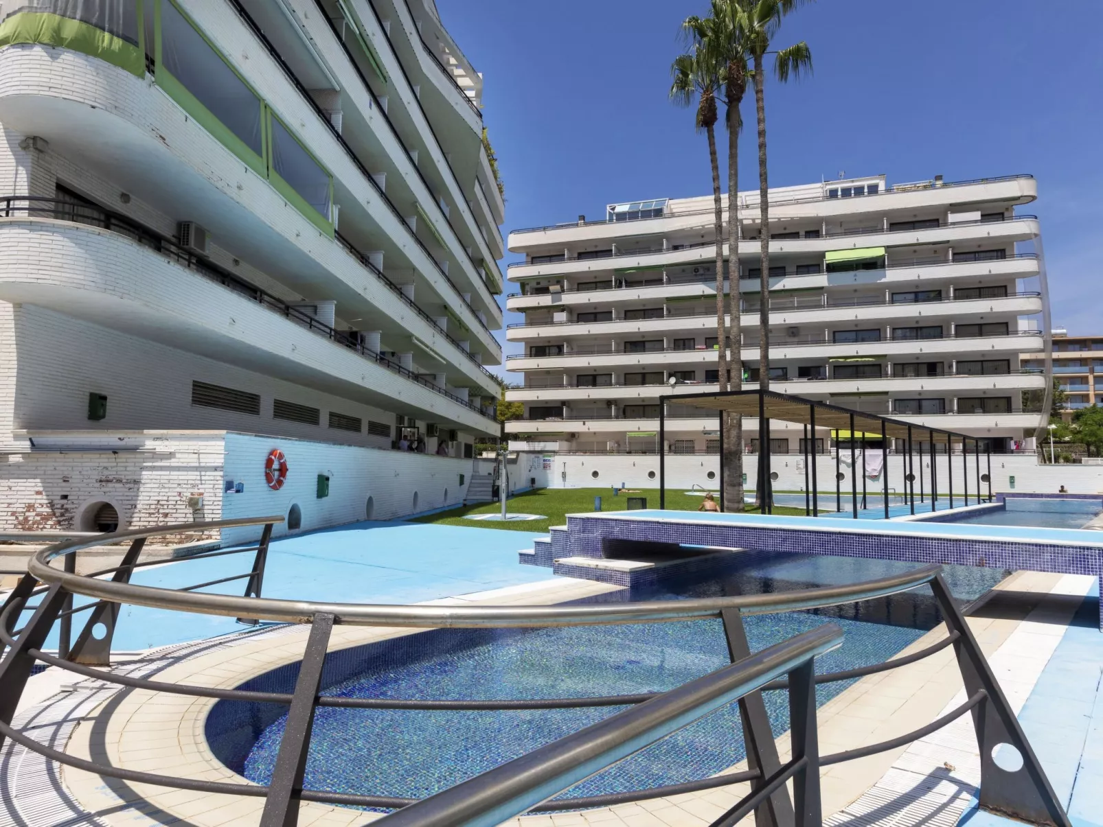Riviera Park J 22 - Outside