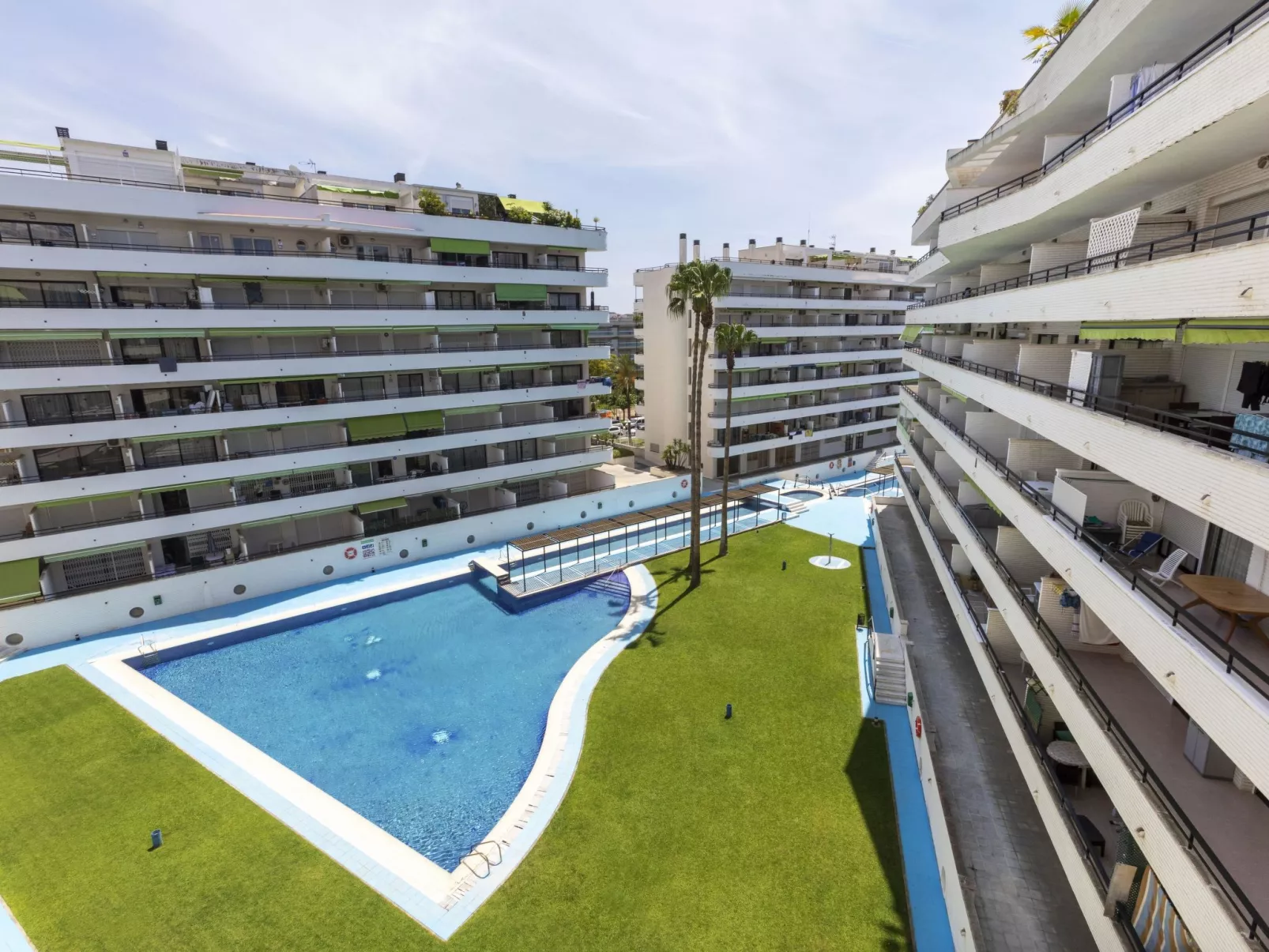 Riviera Park J 22 - Outside
