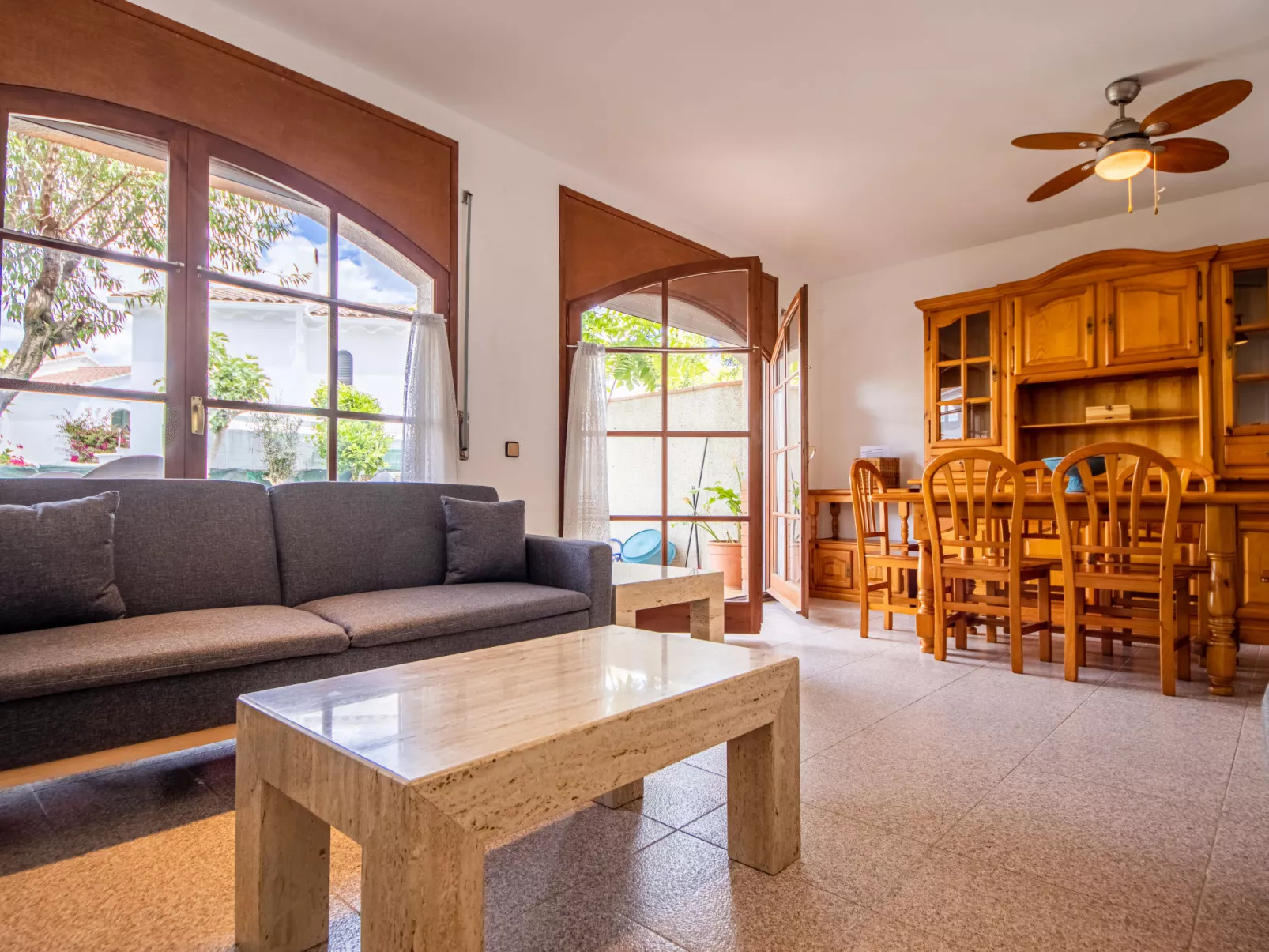 Residencial Port Lligat-Inside