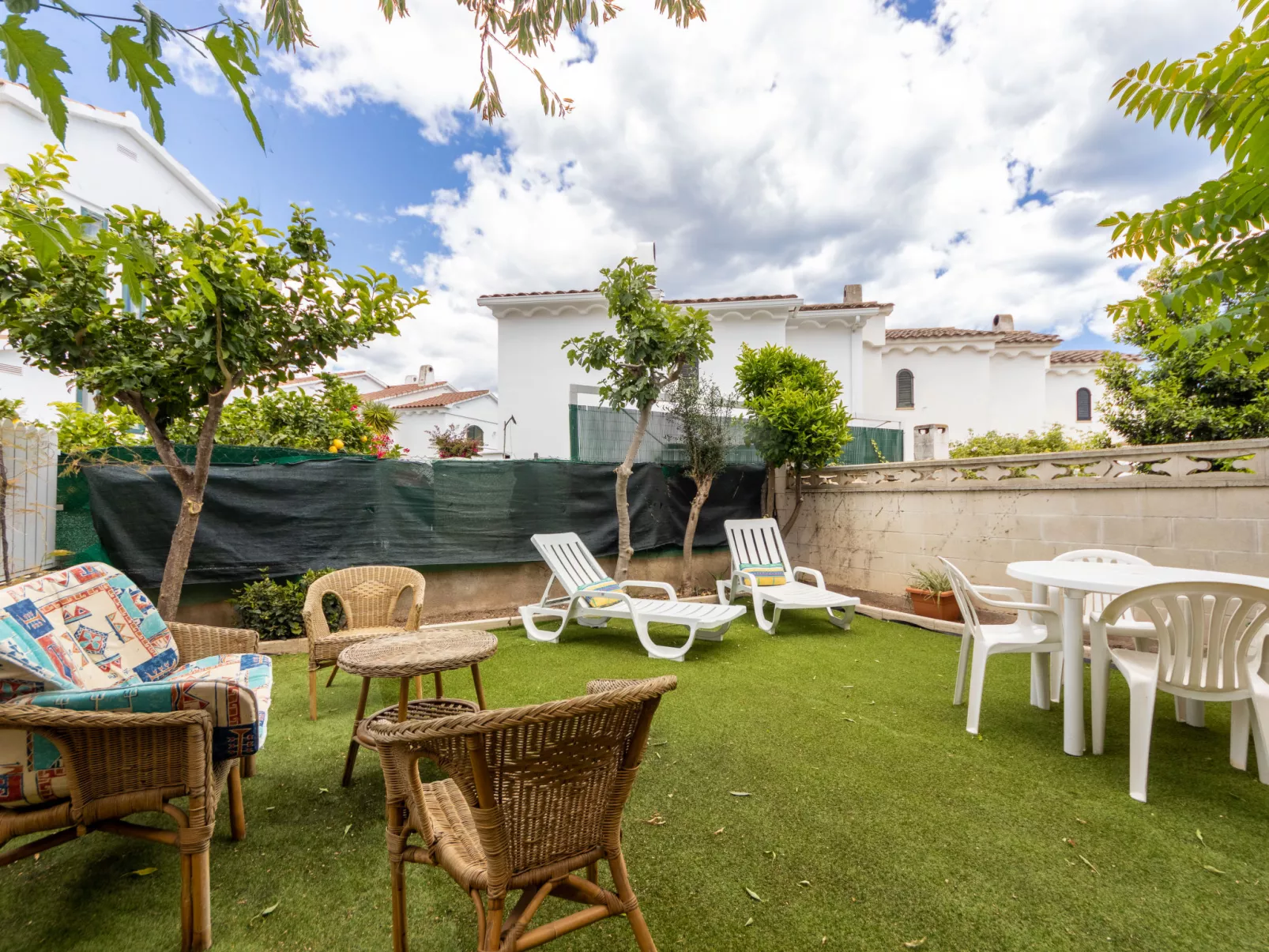 Residencial Port Lligat-Outside