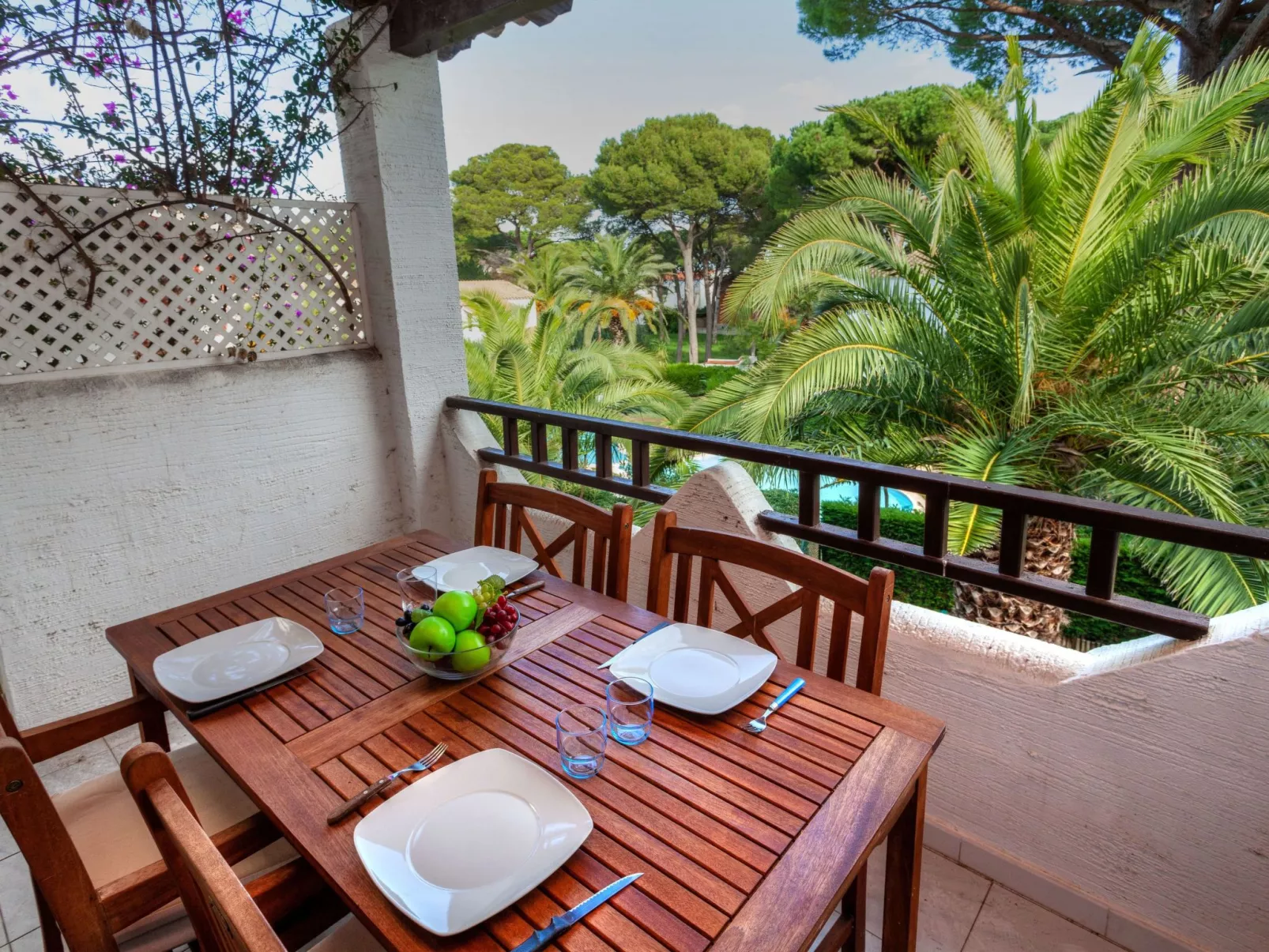 Villa Blanca Feliu-Outside