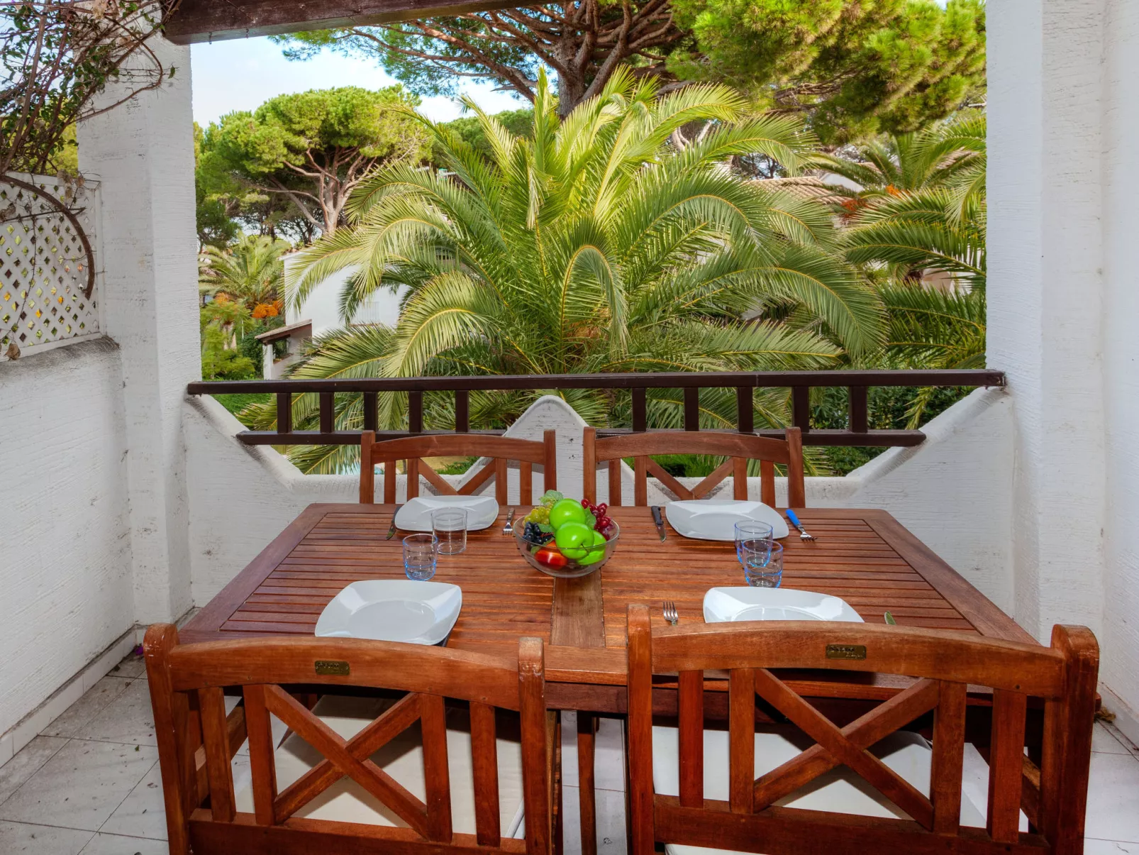 Villa Blanca Feliu-Outside