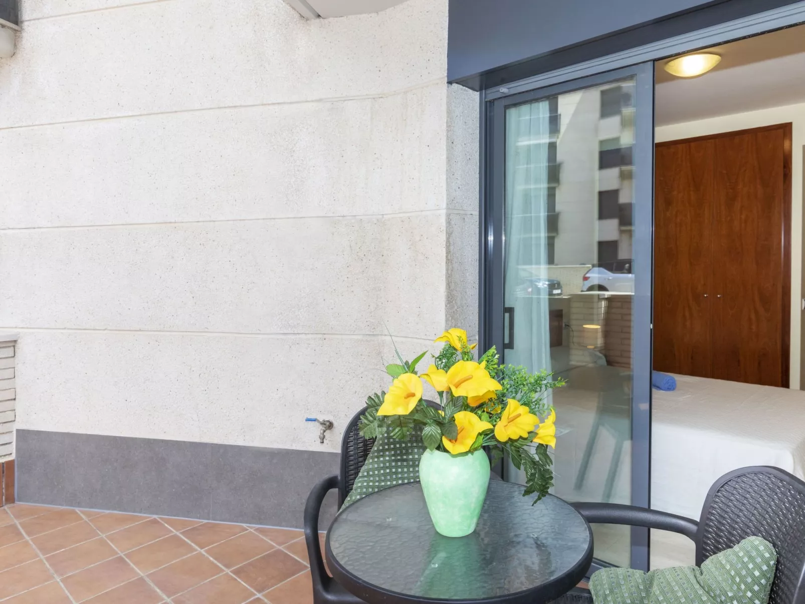 Balco del Port I-Outside