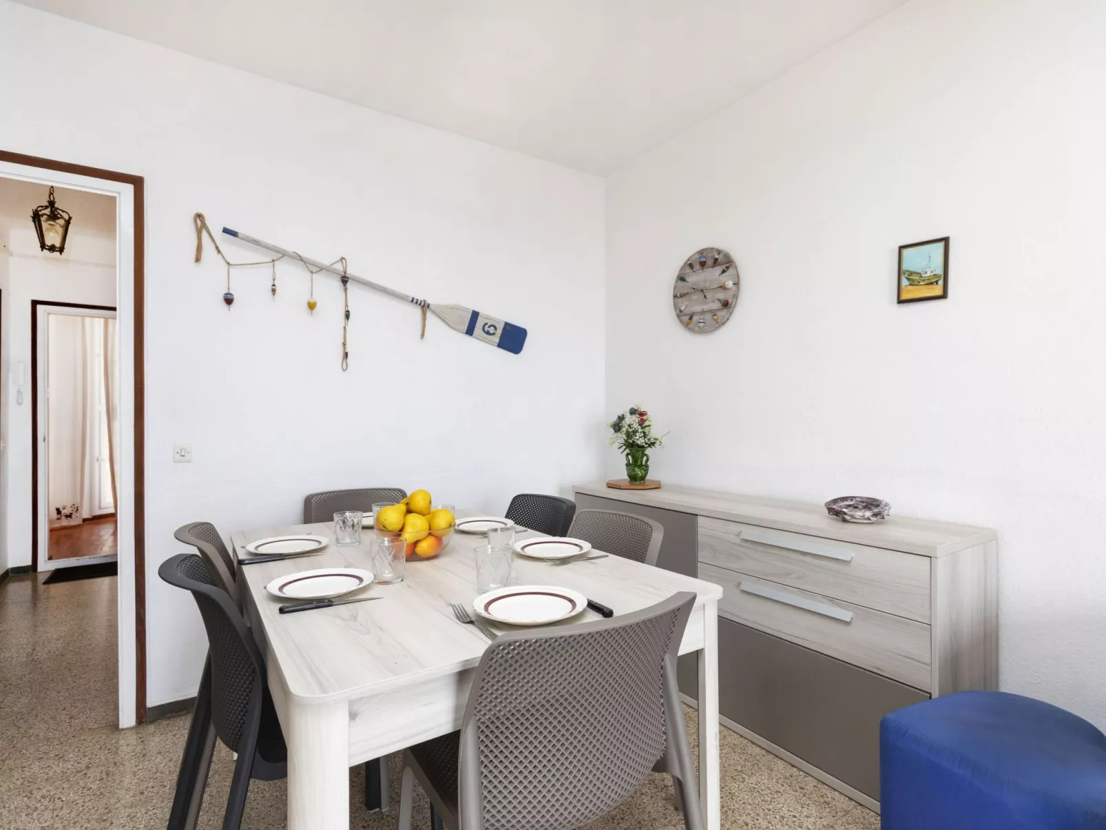 Riells Platja-Inside