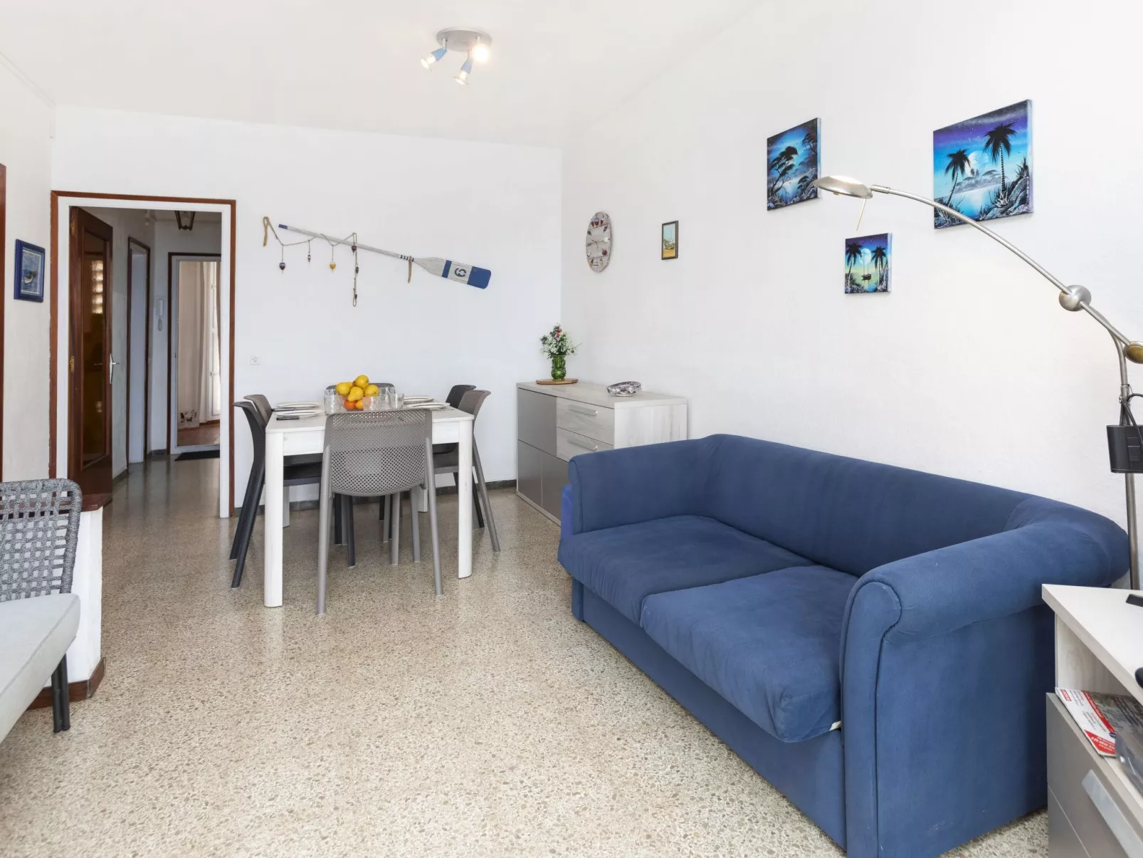 Riells Platja-Inside