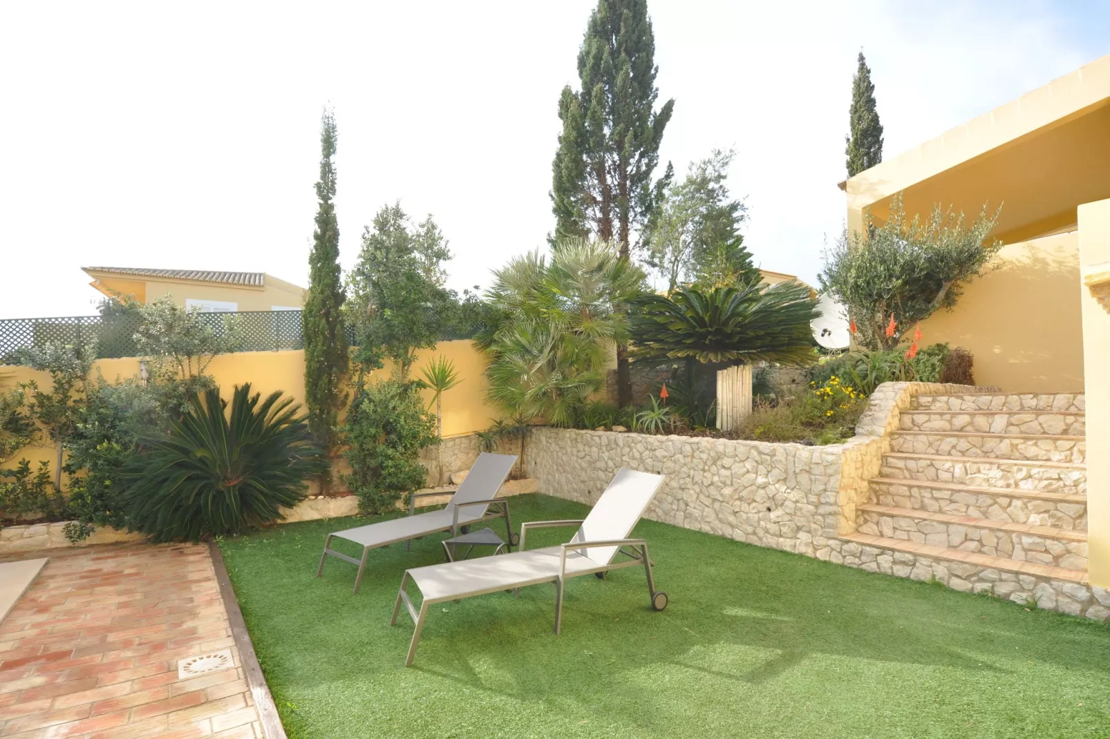 Vivenda Beira Mar-Gardens summer